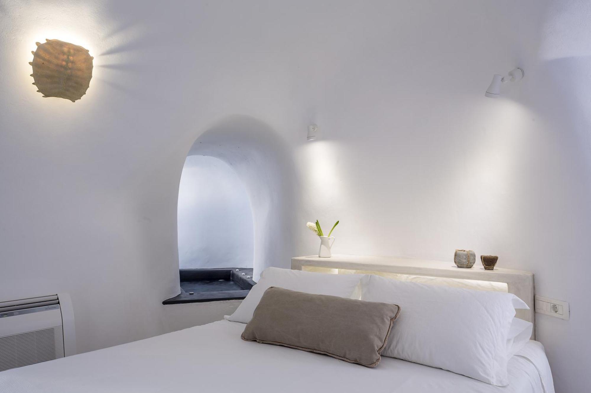 Aqua Dream Villa Mini Indoor Cave Pool Partial View,1273482187:JPEG